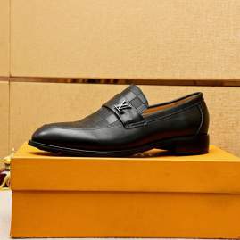 Picture of Louis Vuitton Shoes _SKULVsz38-45h090713903
